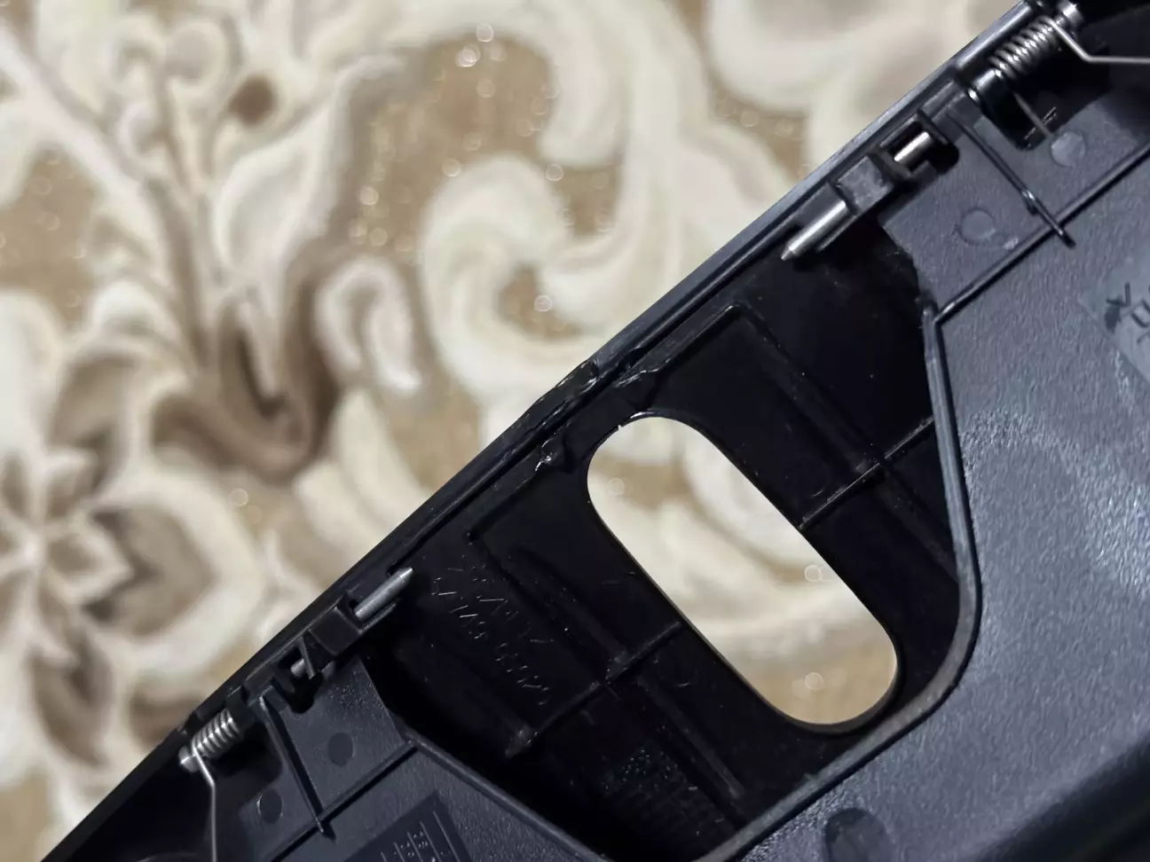 Також перемичка була з тріщиною, яка, як видно, вже була паяна.