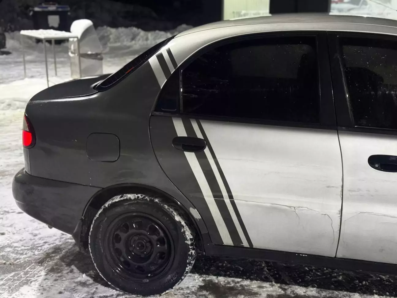 Диски об бардюри хтось обтесав, ще й один тріснув. А я їх гарно реставранув((