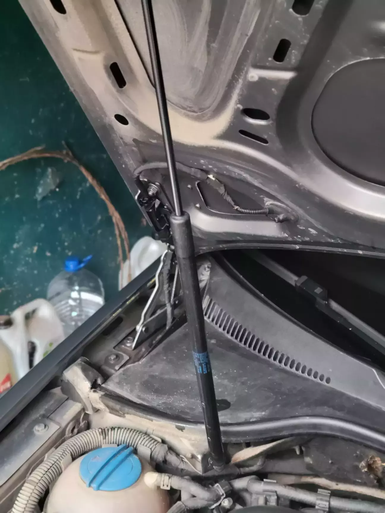 Встановлений новий амортизатор