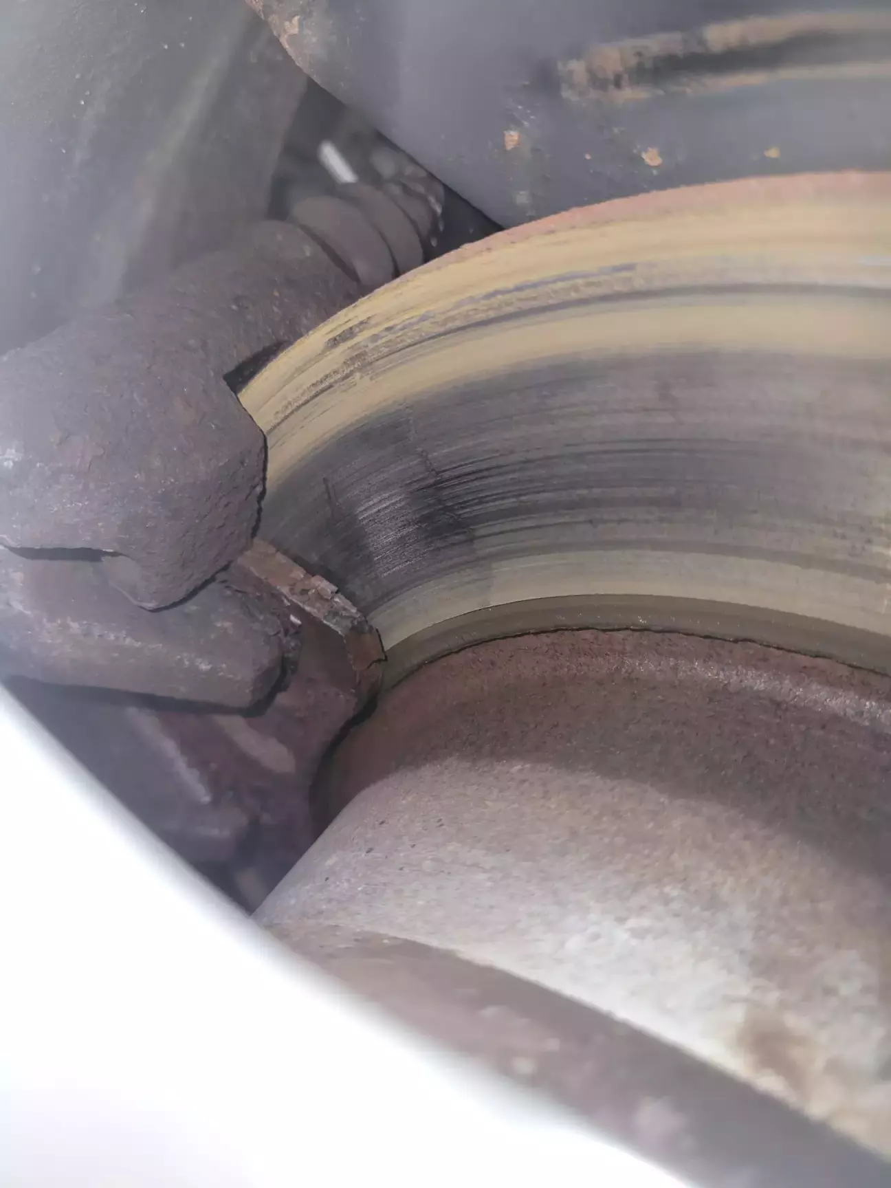 Ось так виглядала гальмівна колодка та диск