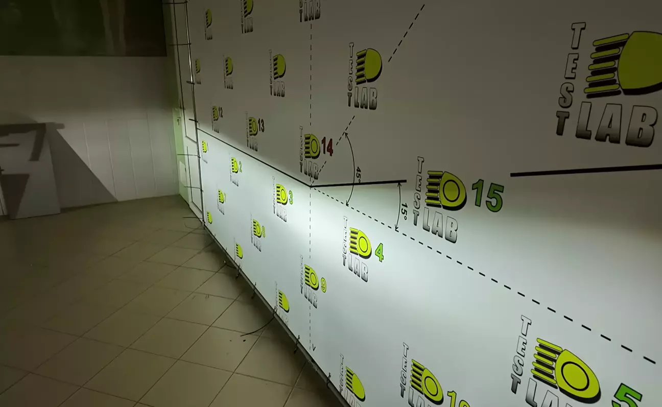 СТМ D7 Super Mini на стенді. Кадр з відео: TEST LAB.