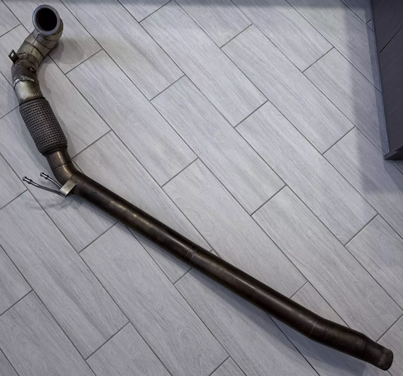 Правильний даунпайп на 3 дюйми з HeatShield