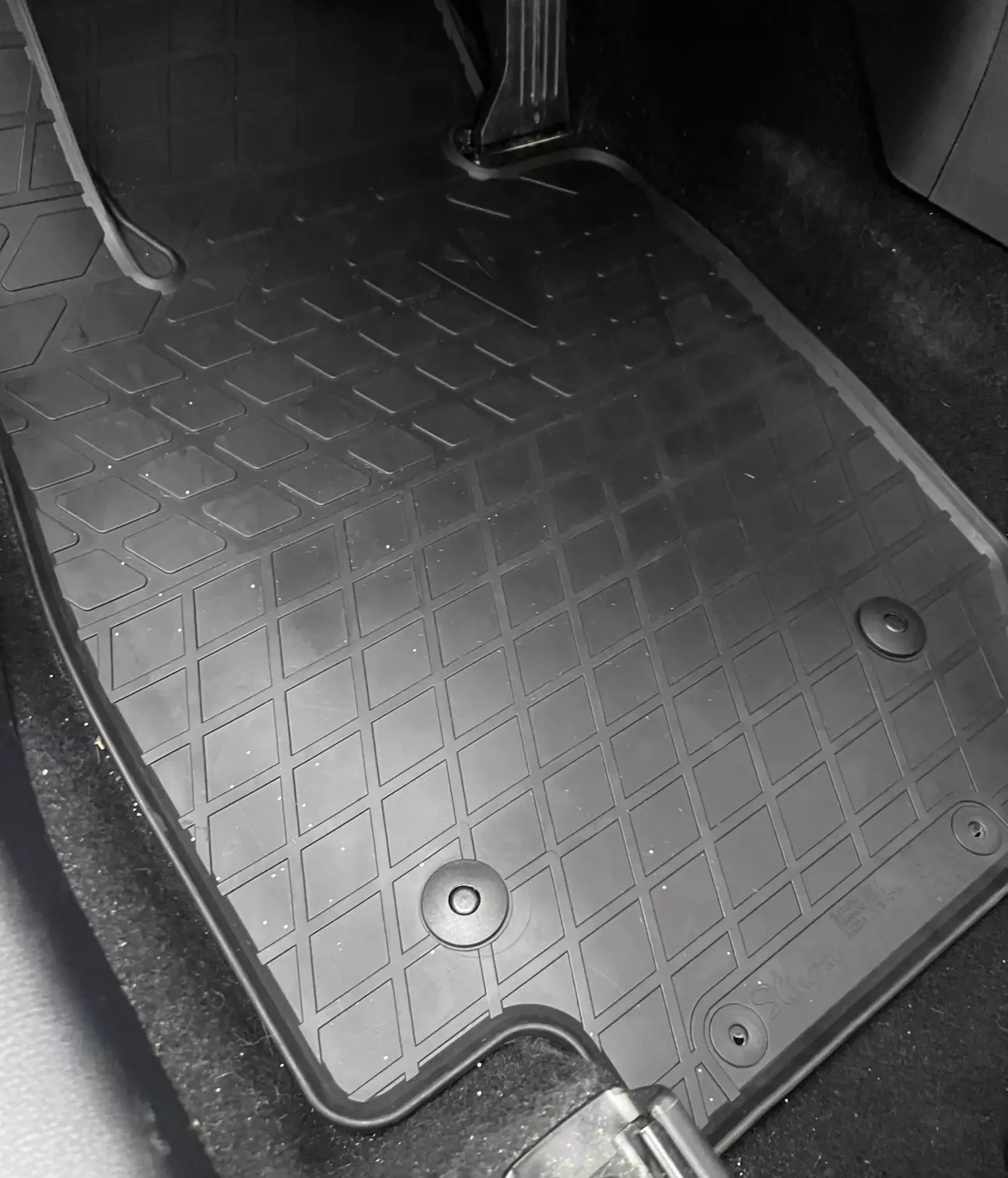 Передні килимки Stingray made in Ukraine 🇺🇦 , гарна якість.