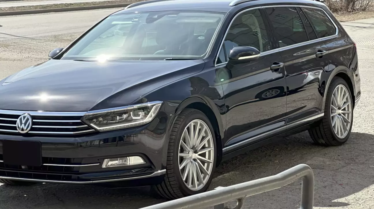 Варіант 4. Багато спиць, закос под VOSSEN