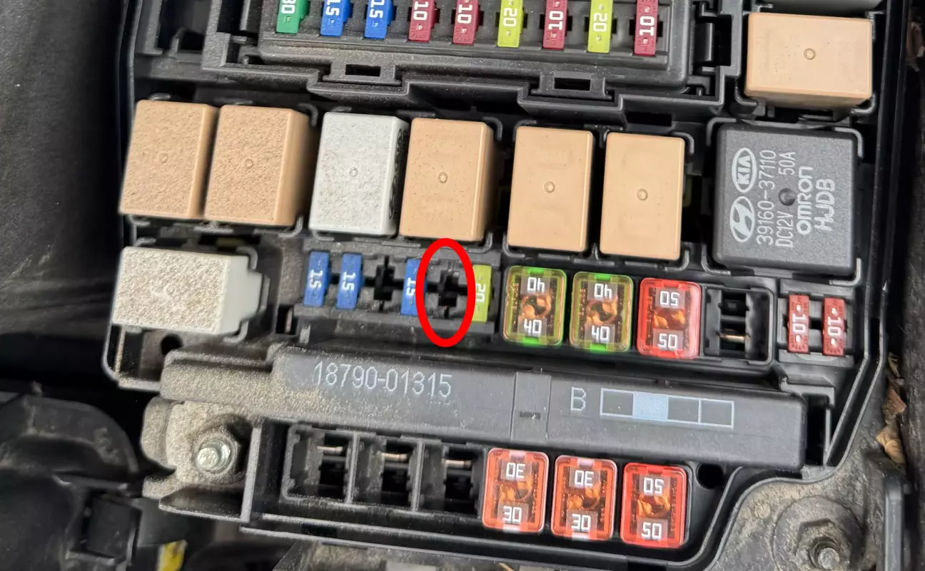 3. Кажемо йому до побачення та виймаємо