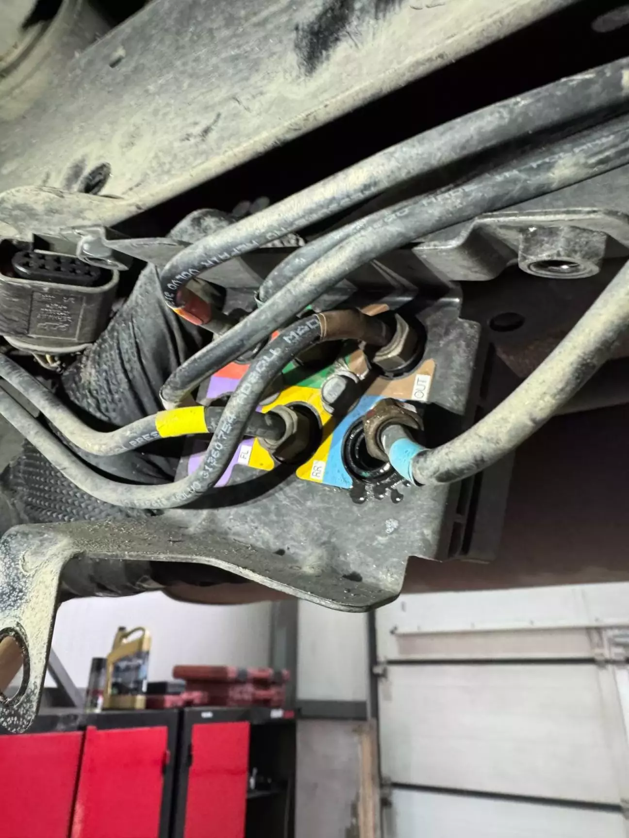 Вот думаю і винуватець свята , волога в клапані