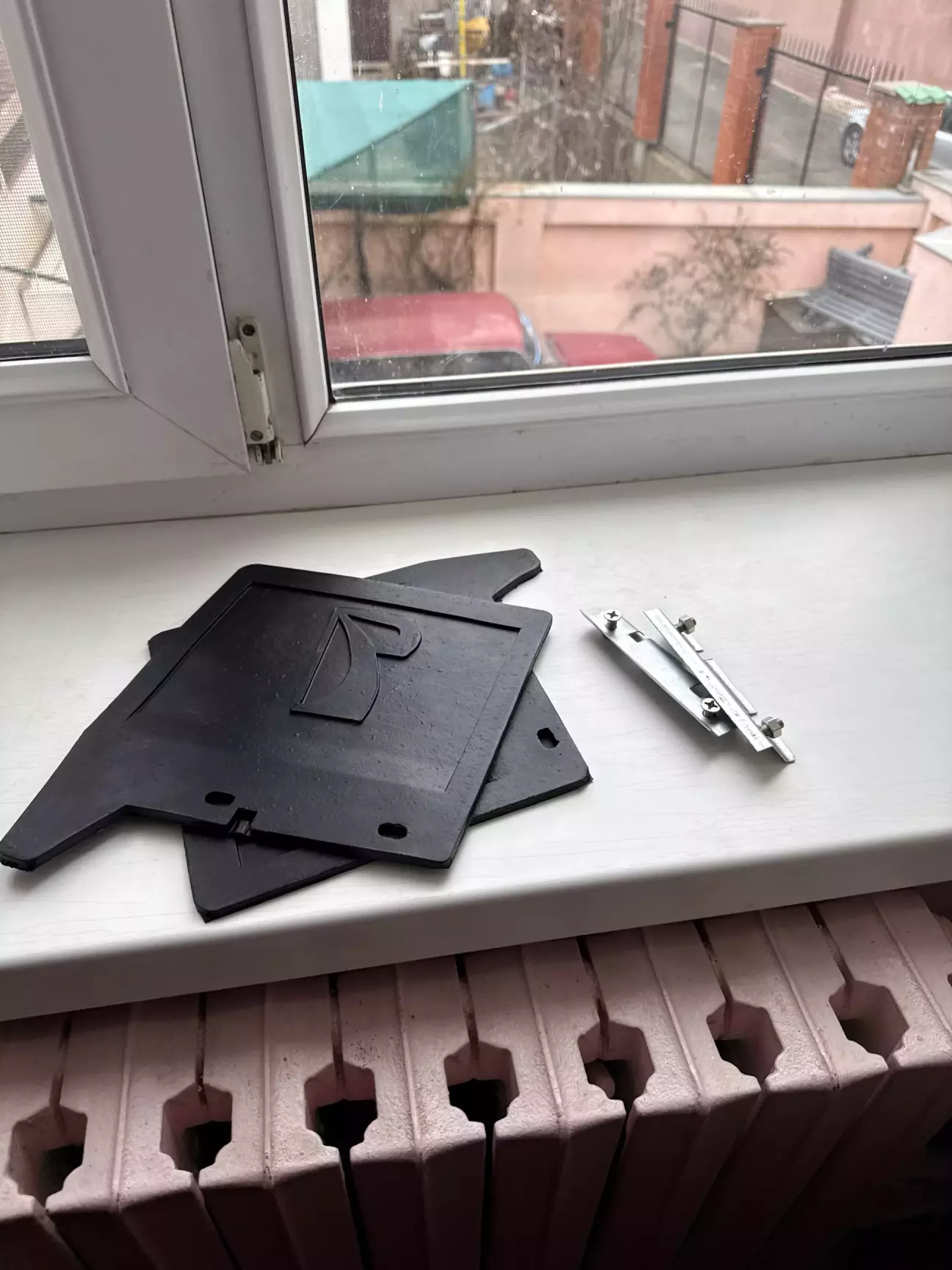 Такой комплект , цена смешная 130 грн 😀