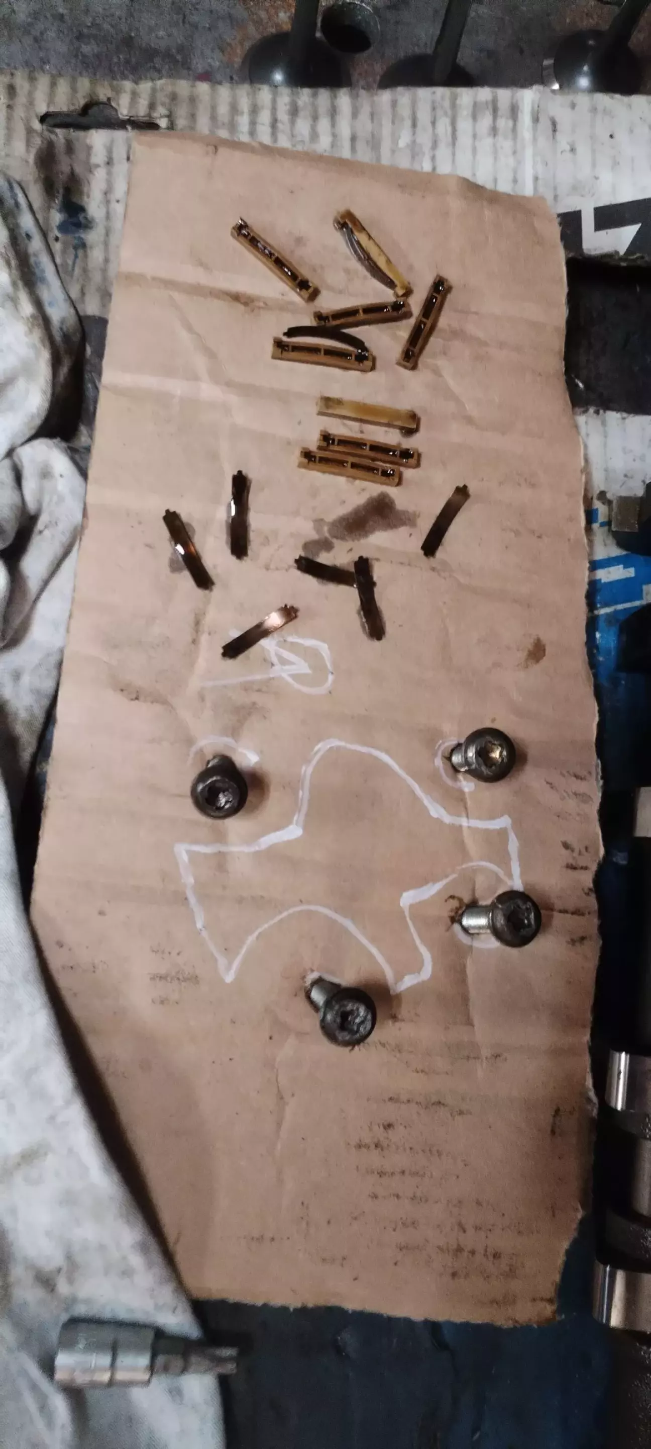 ущільнуючі пластинки і пружинки