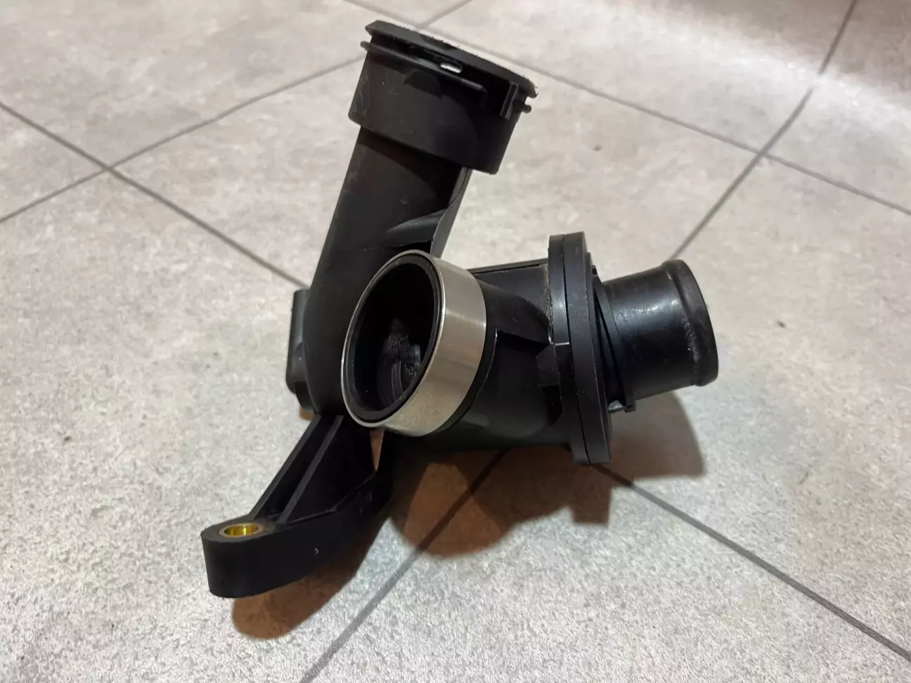 Корпус термостата нерозбірний А6512000515