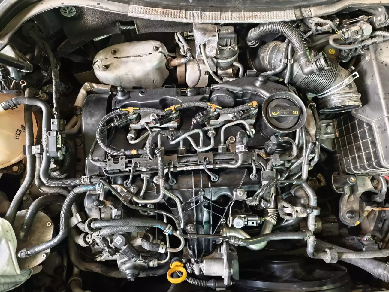 Вся проводка,трубки,шланги все на своєму місці