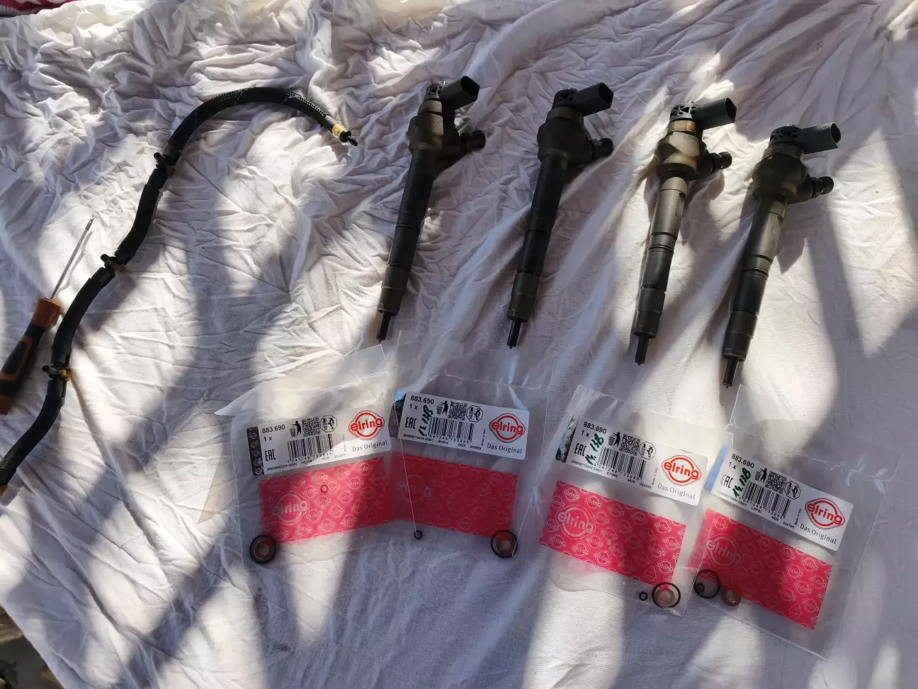 І так усі пацієнти в стерильності на білосніжній скатертині чекають на свої процедури.