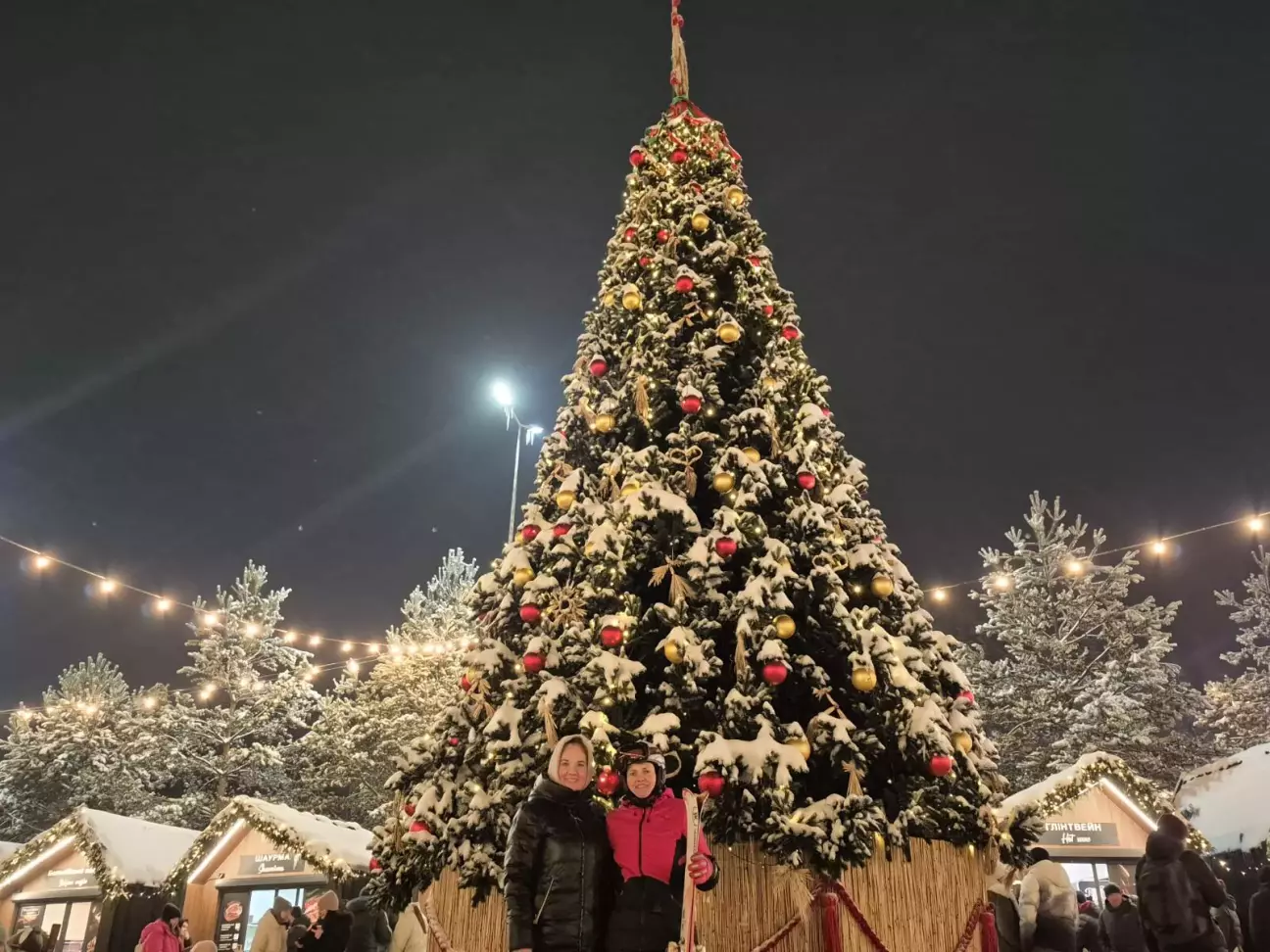 Новорічна ялинка, куди без неї?