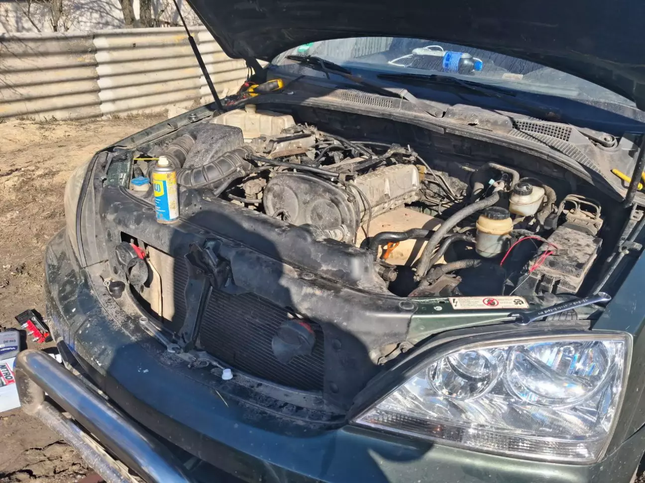 Ставимо на кліпси накладку і готово.