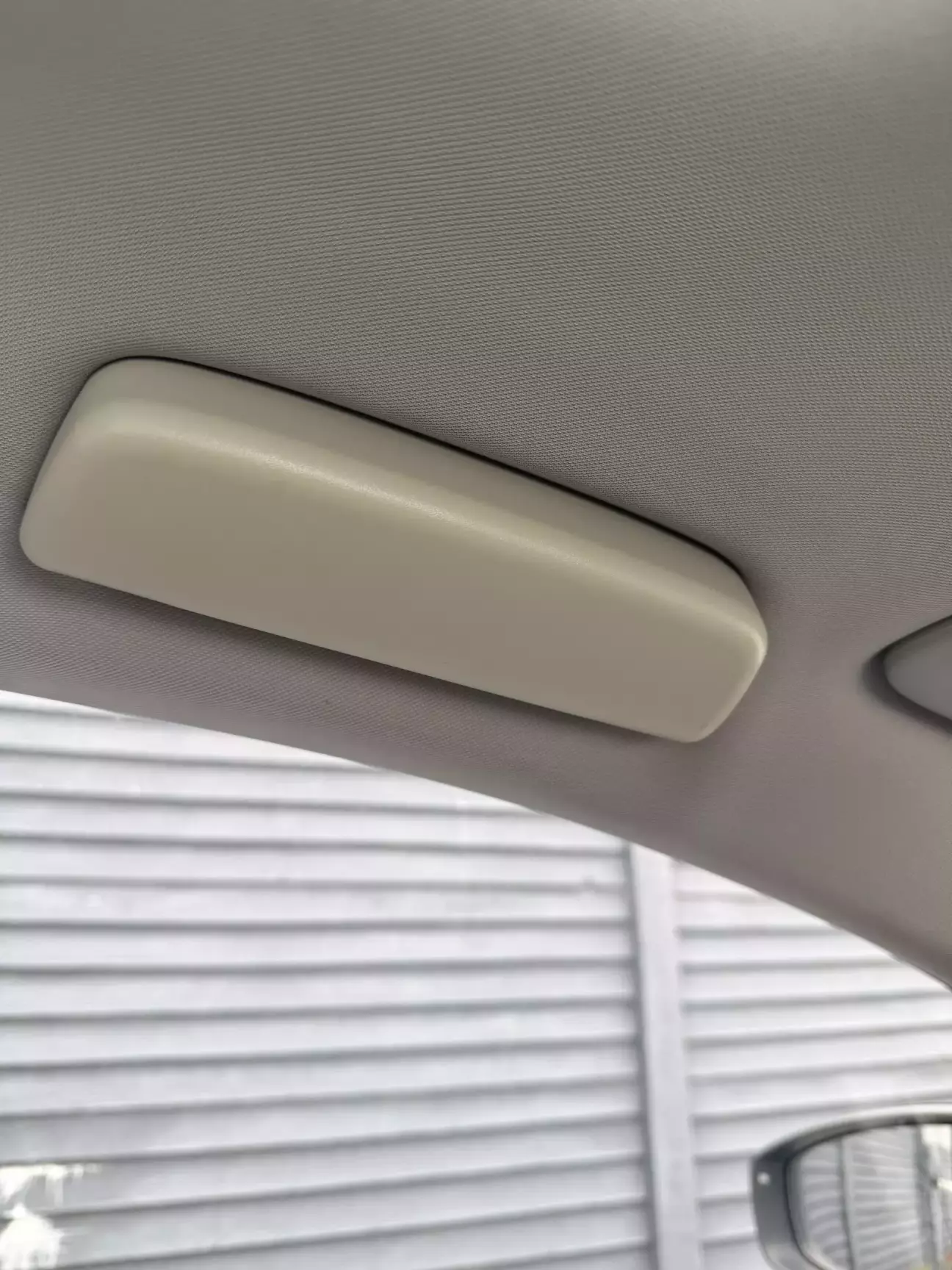 око не ріже. Але потім поставлю сірий