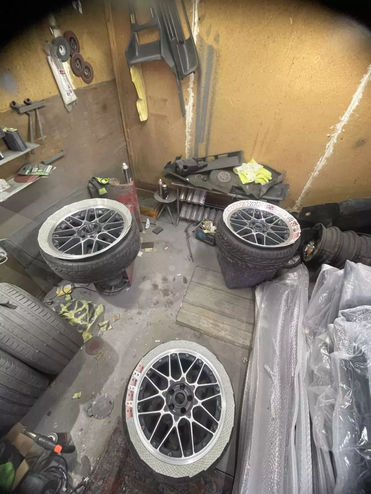 подготовил, продул, обезжирил и залачил