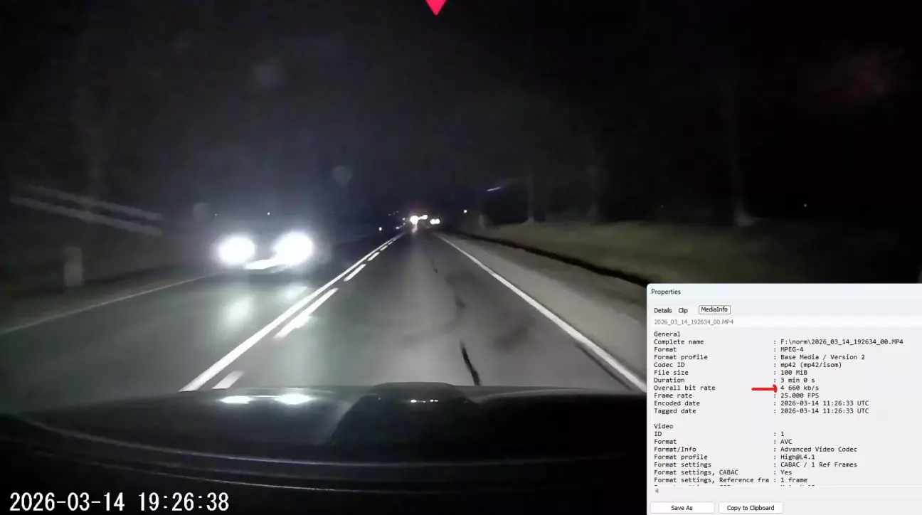 Дорога без освітлення. Жах. Бітрейт менше 5ти.