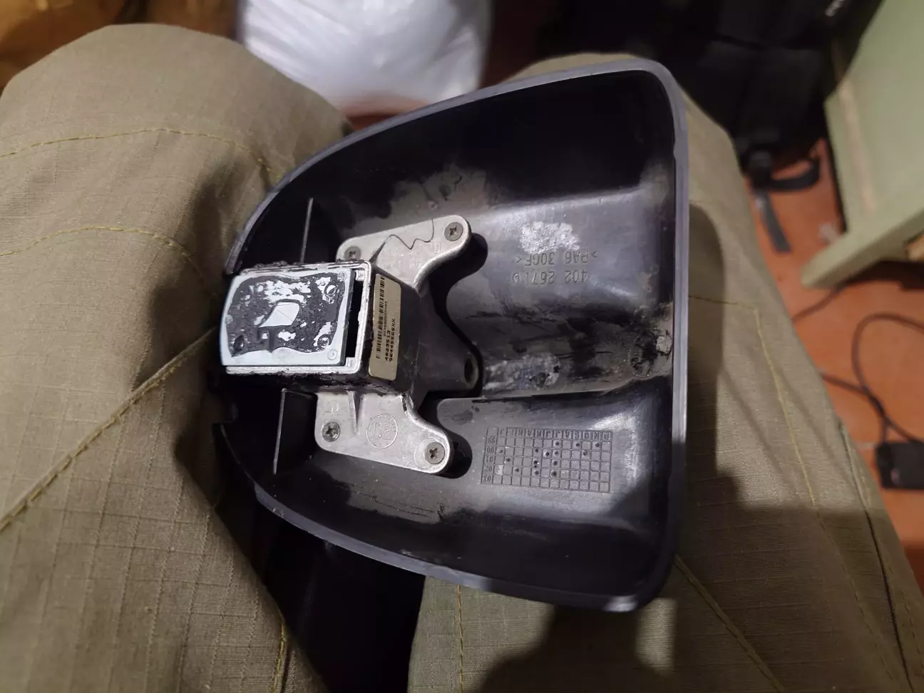 Кріплення нового дзеркала, яке на 2см коротше