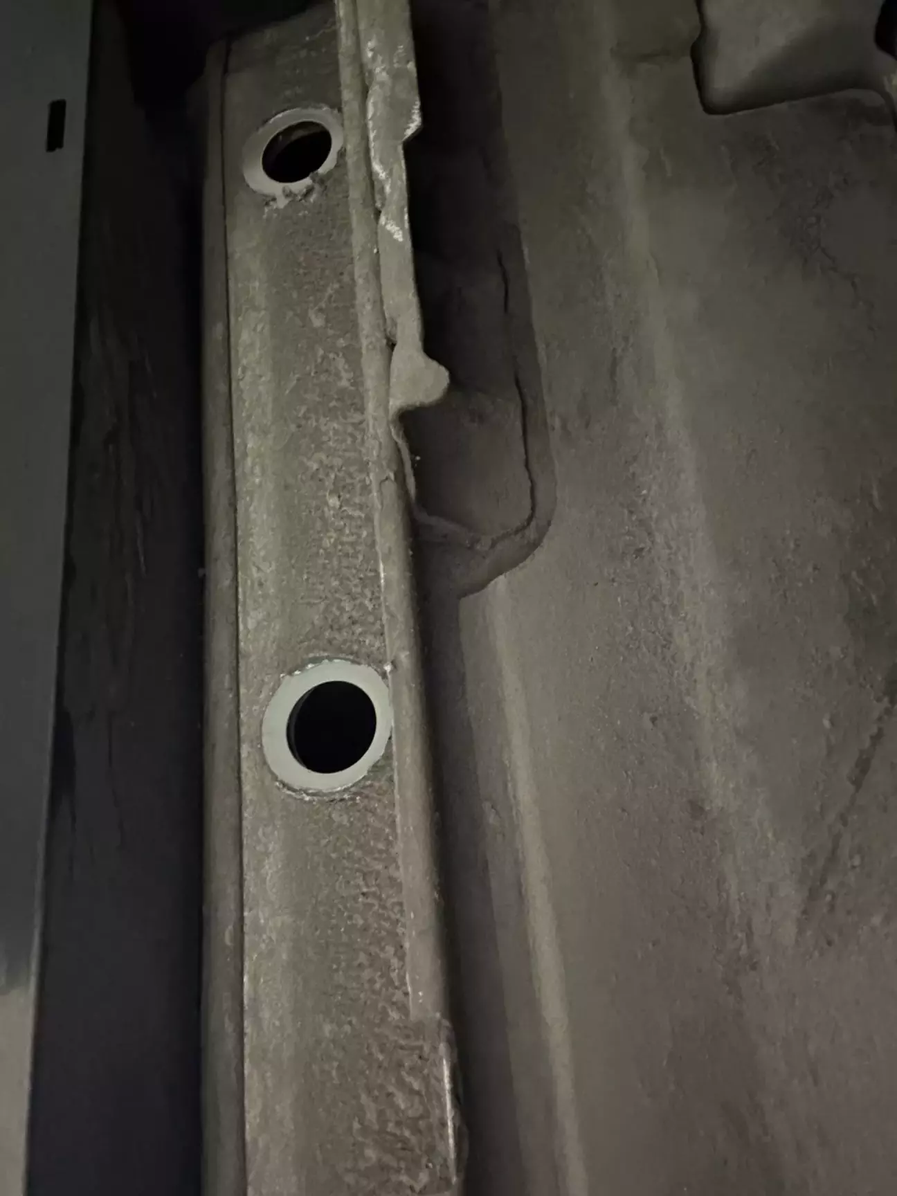 технологічні отвори, звідки зняли гумові заглушки