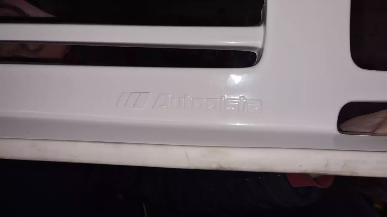 На звороті навіть є наклейка ОТК з печаткою за порядковим номером щось типу 00068