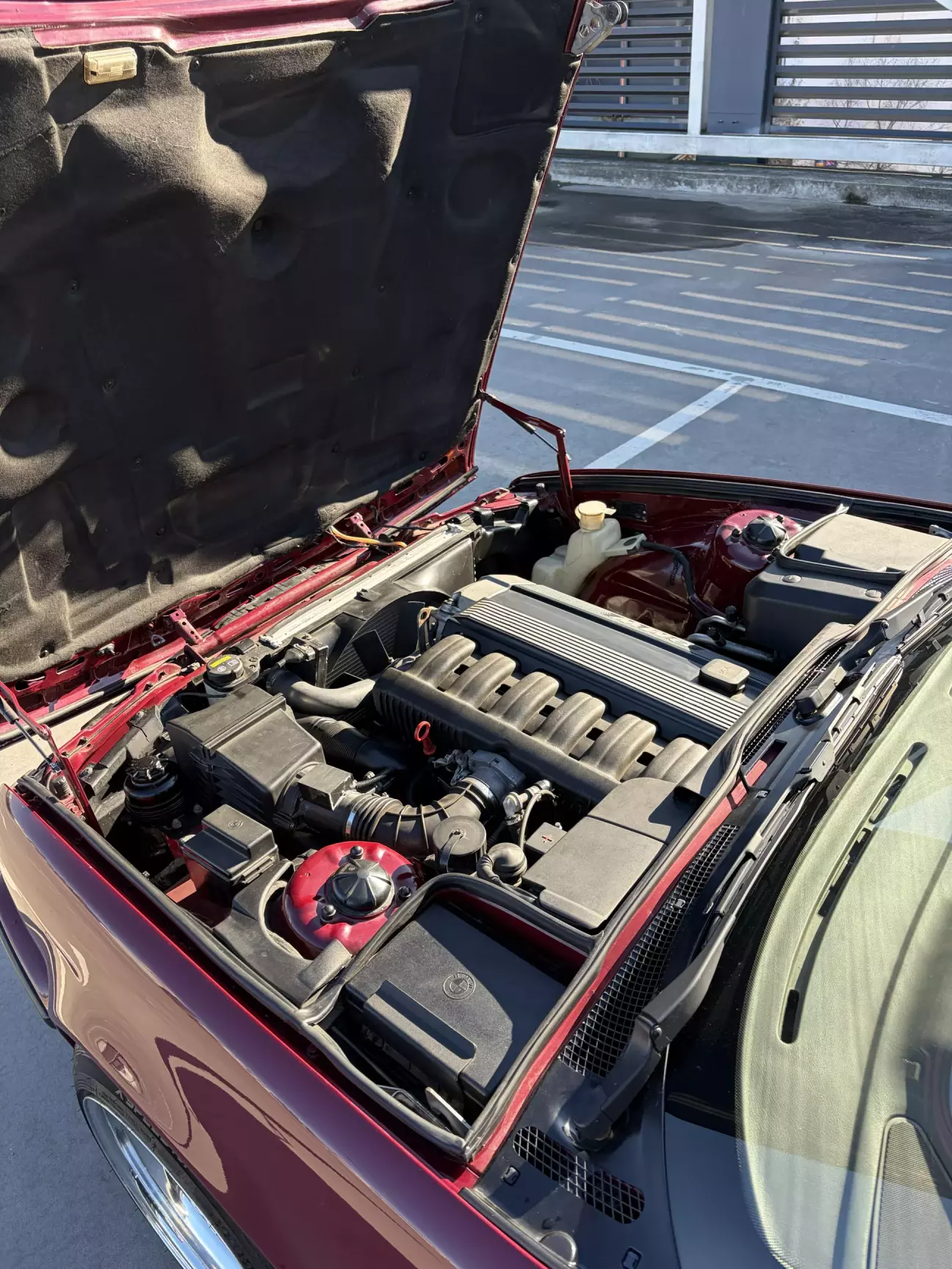 ну и чтобы не забывали как выглядит легендарный двигатель!))