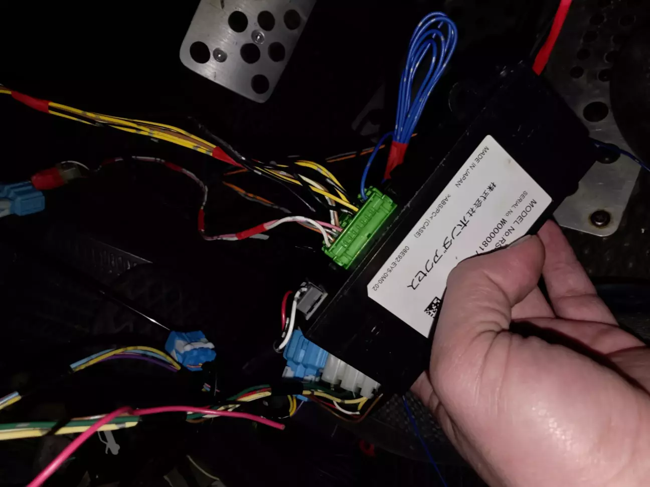 Накинув для тесту, не встановлюючи проводку на свої місця