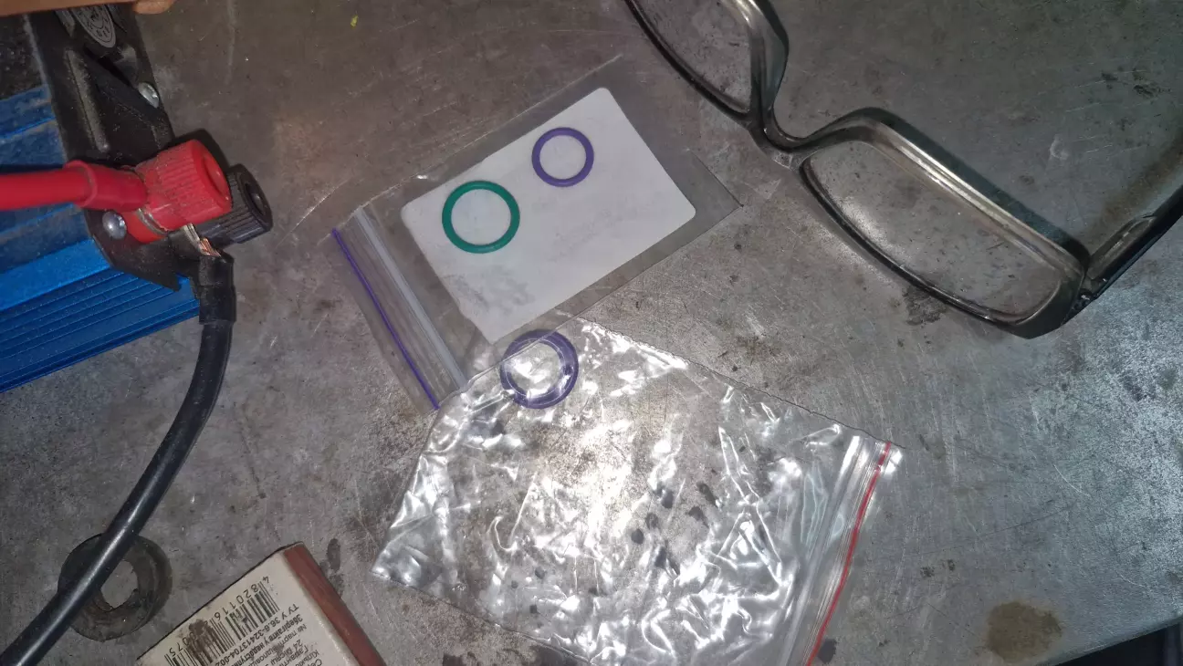 Нові ушільнювачі на кондей заодно підкинув