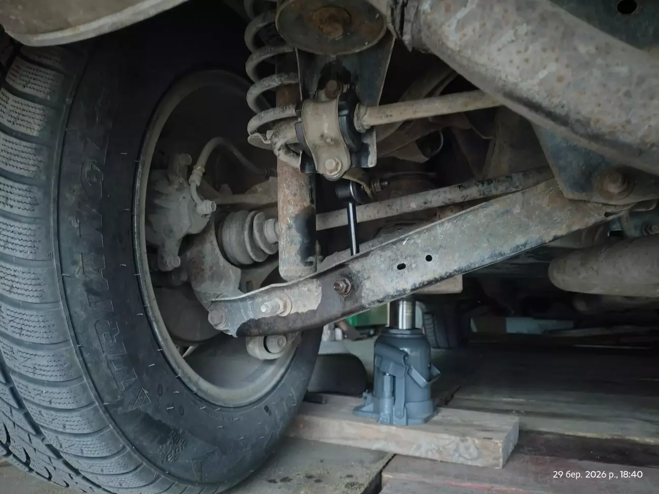 Заміна втулок і стійок стабілізатора по заду