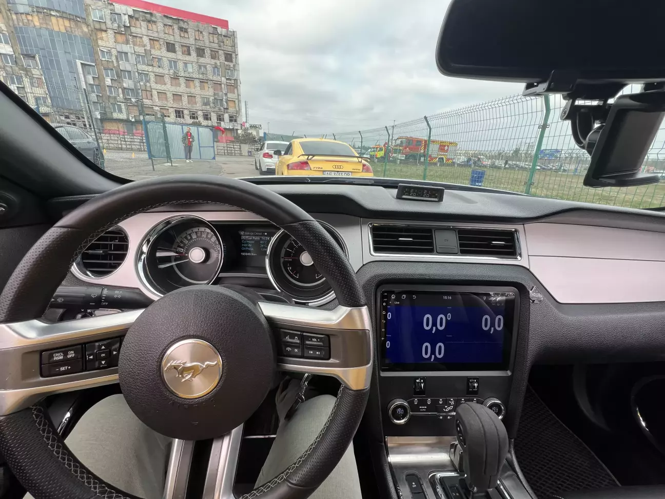 Ще фото в процесі очікування в накопичувачі