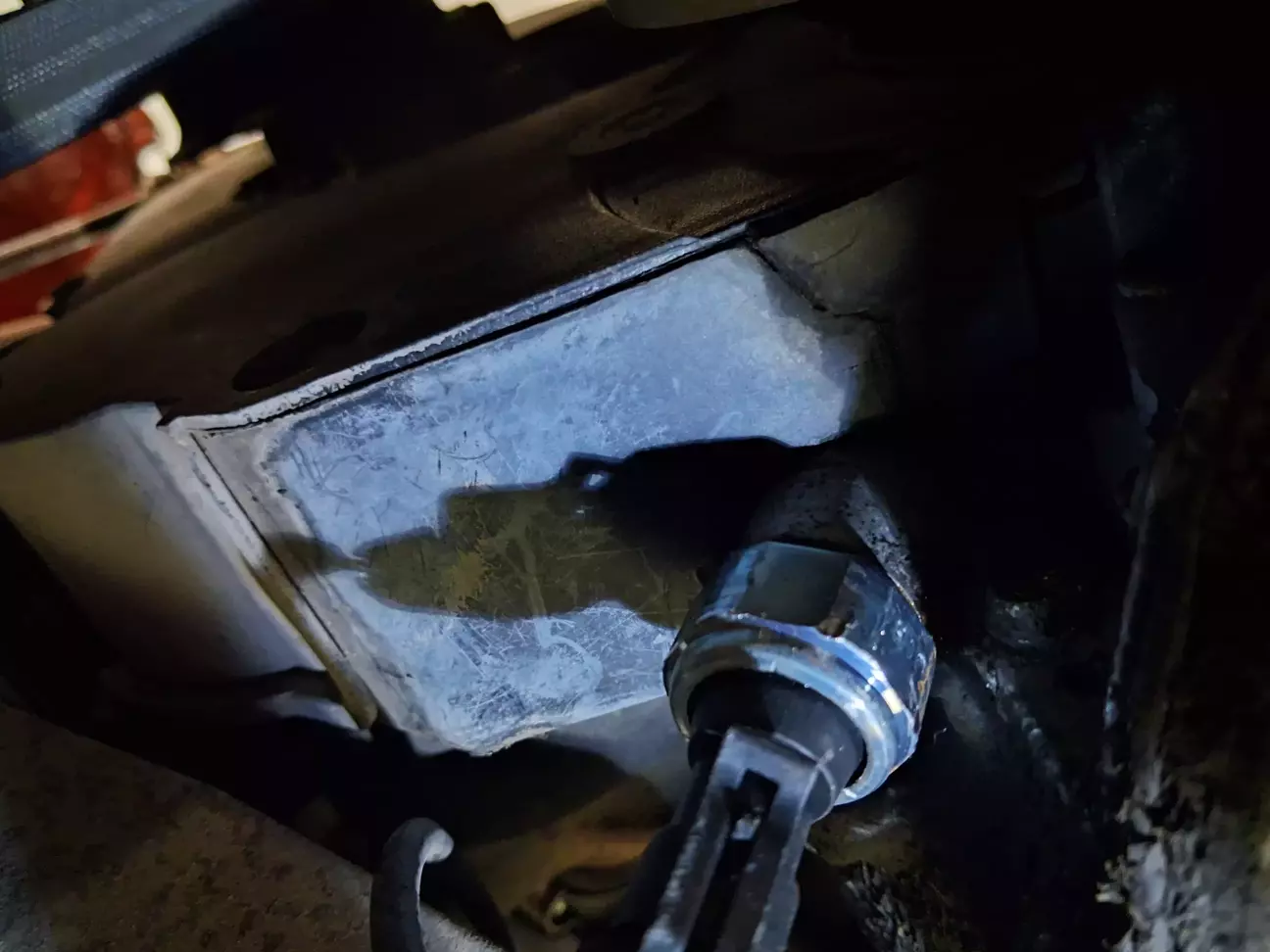 Встановив новий і проблема зникла.