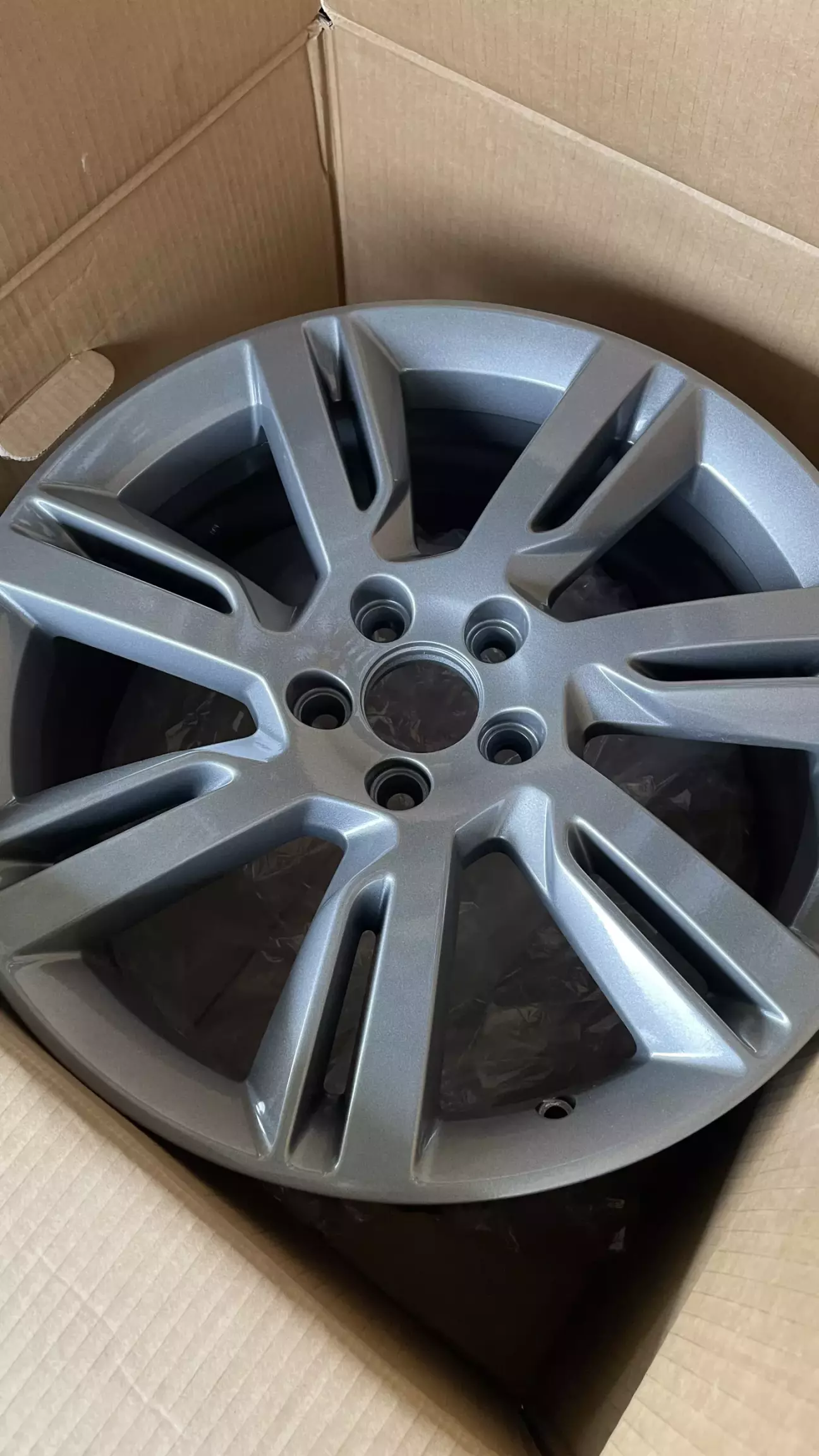 Ось так «новенькі» в коробочці вже мене чекали