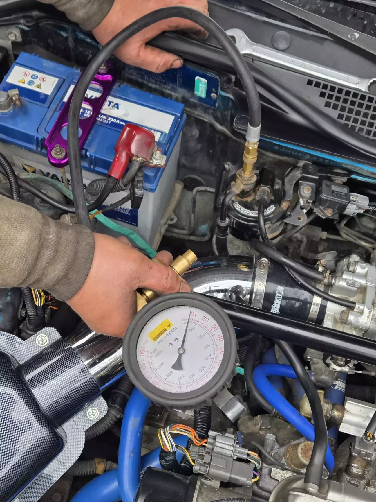 Місце підключення через фільтр палива