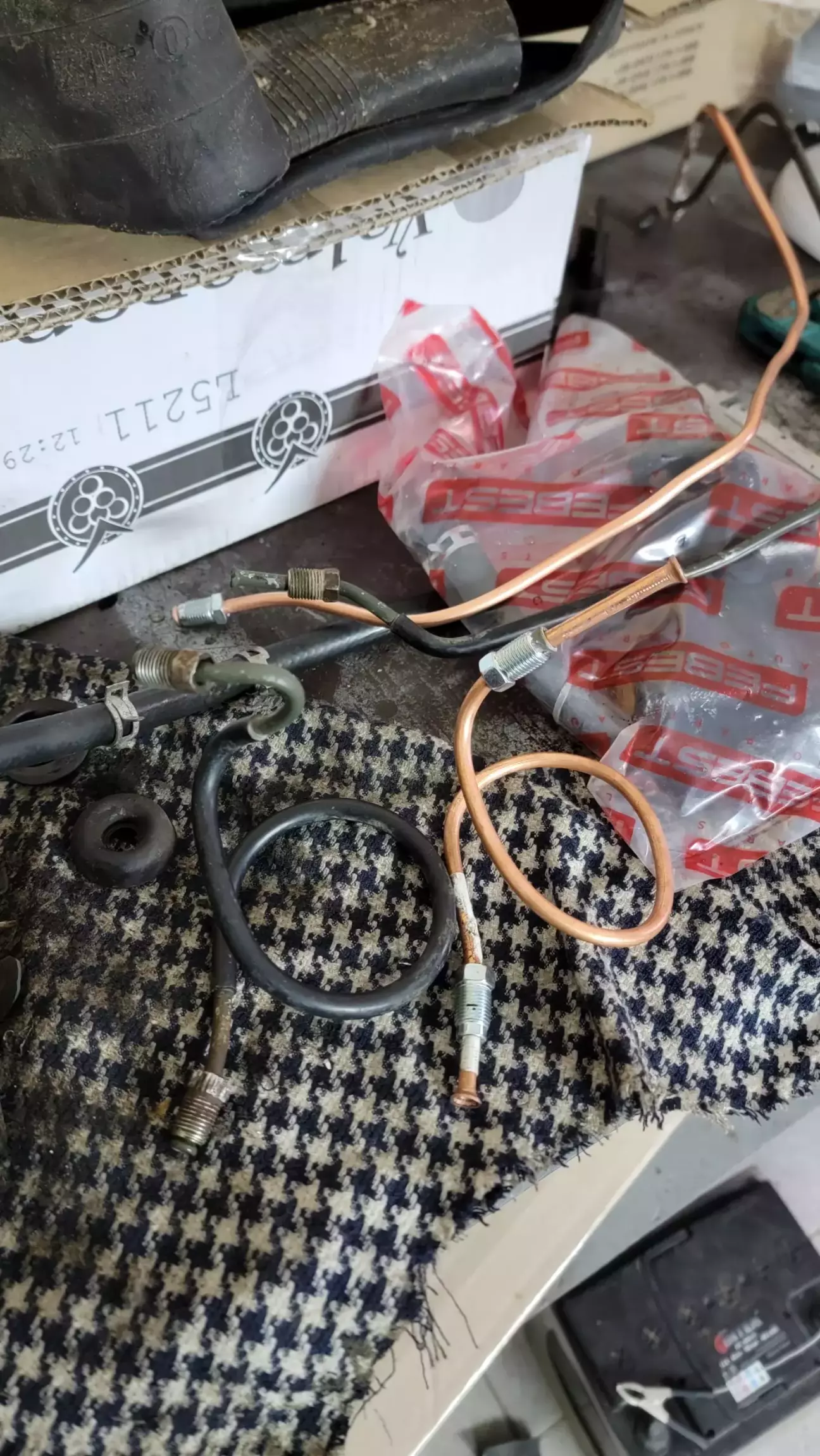 Стара трубка та нова (мною вигнута)