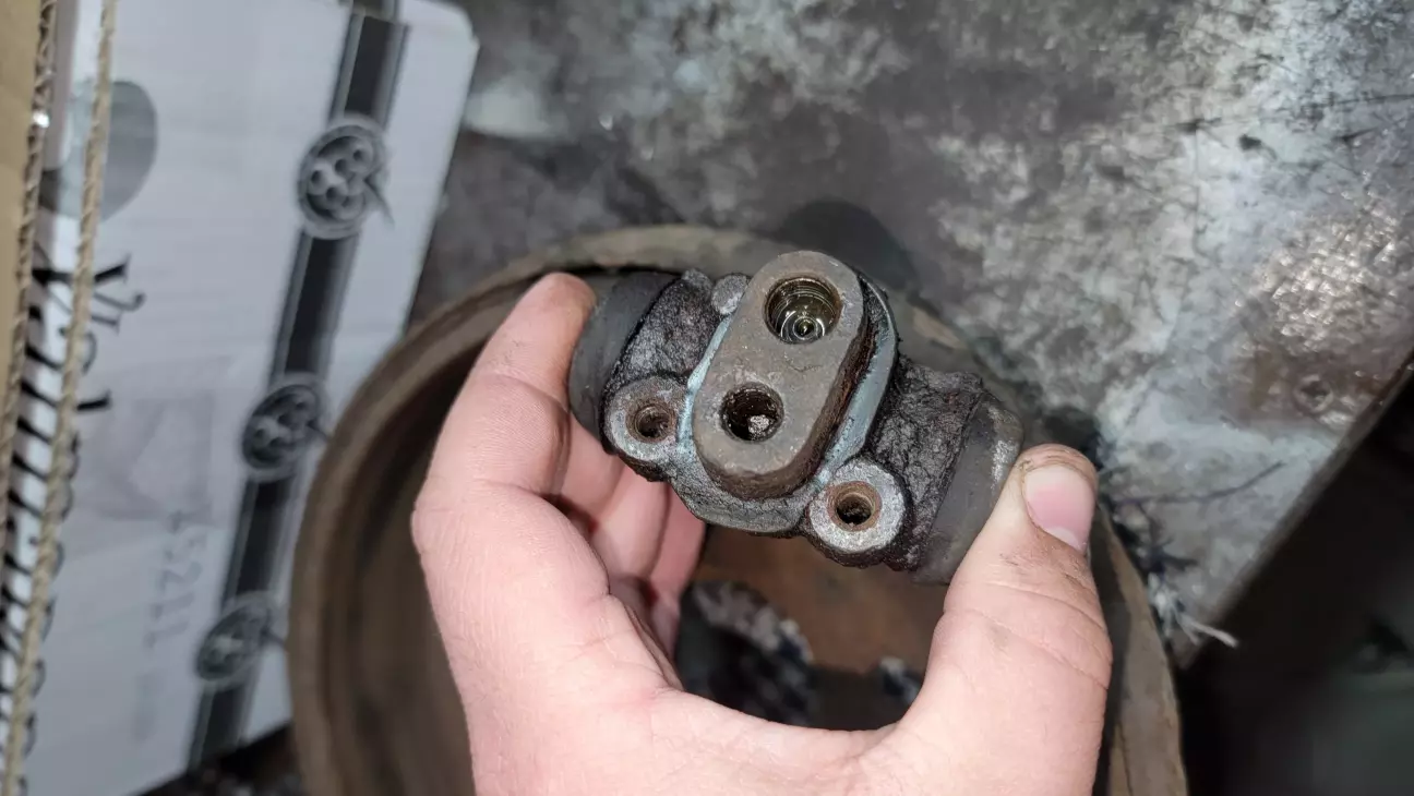 Робочий циліндр барабану (Лівий)