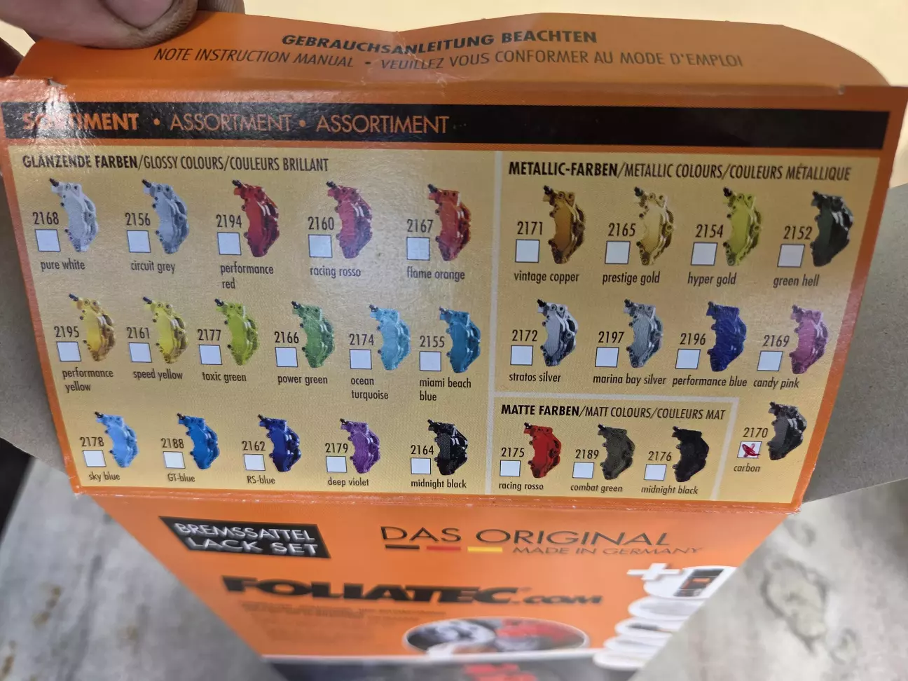 Палітра кольорів дуже широка, тут є мат, глянц, кенді та металіки!