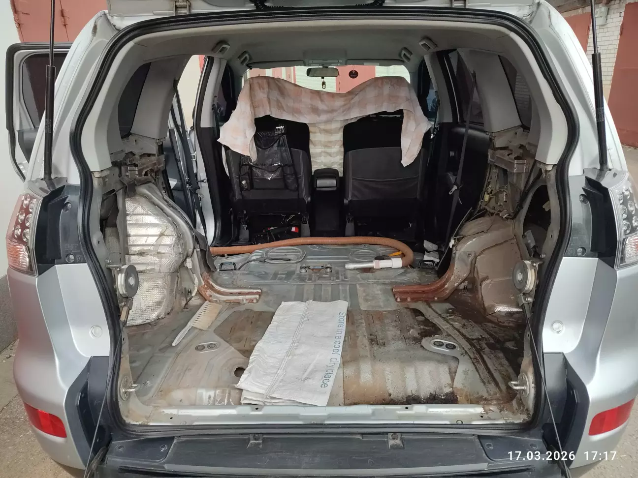 Така картина перед генеральним прибиранням.