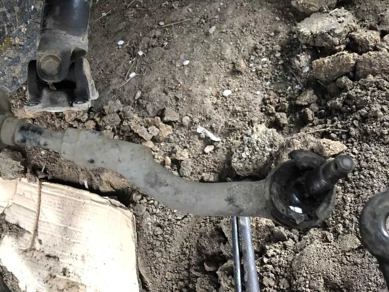 Фото рульового наконечника інший теж такий