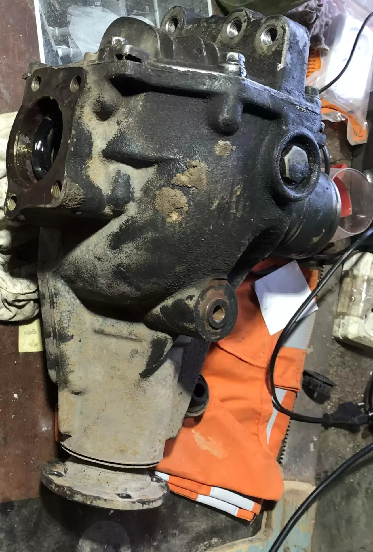 Фото знятого редутра важить близко 20-30кг