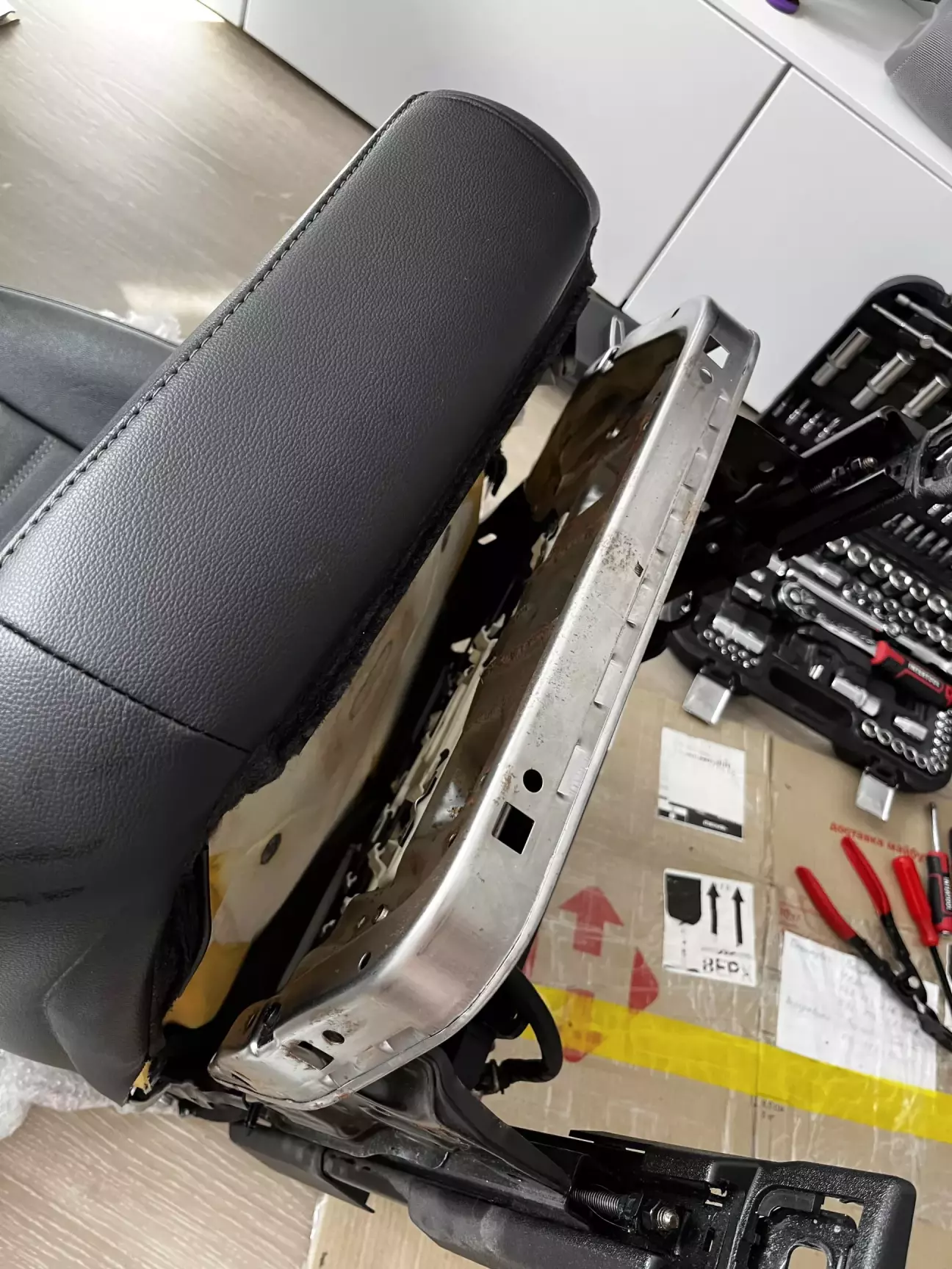 місце встановлення подушки з гелем на пасажирському