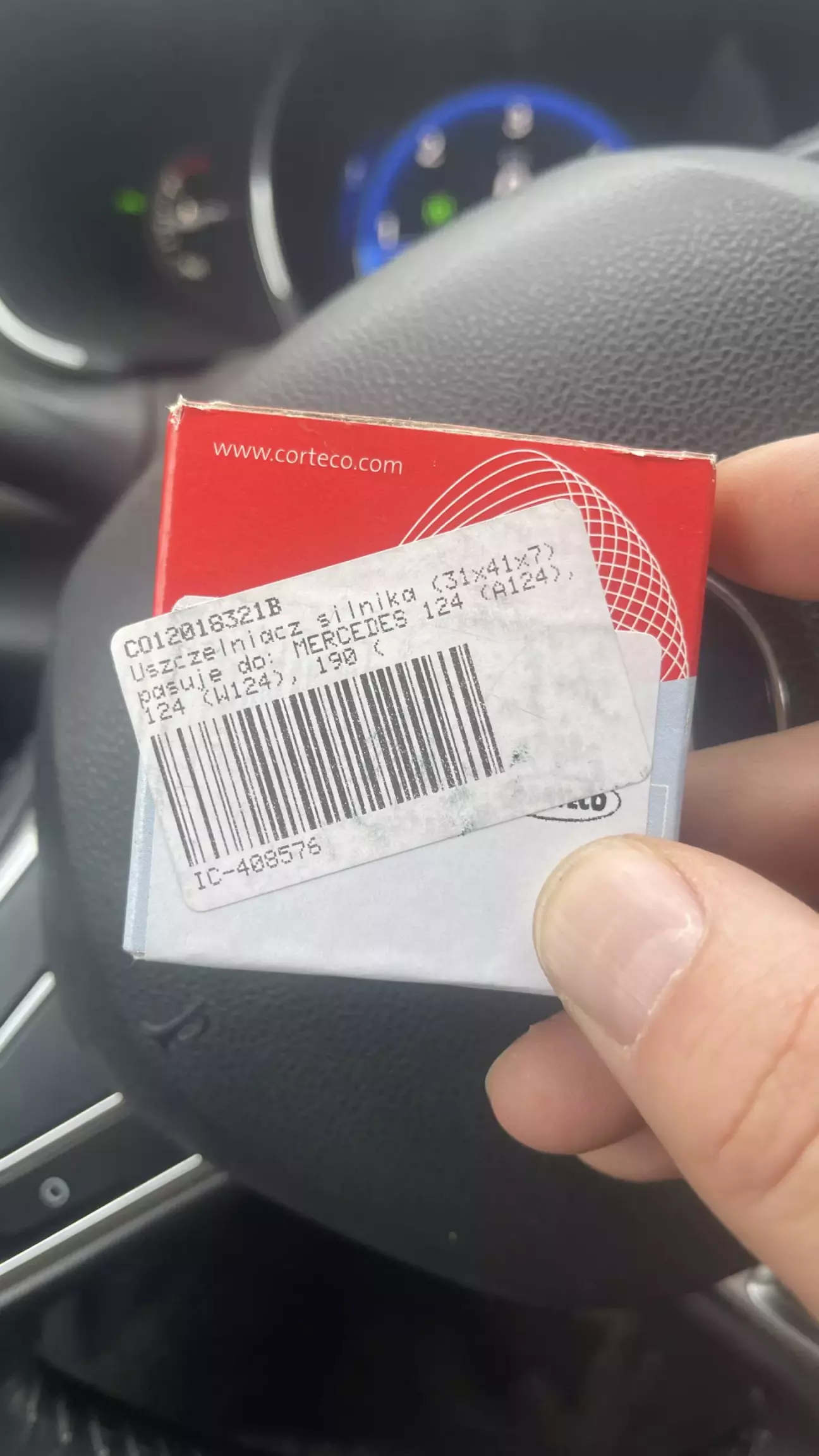 Сальник кросситься з старим мерседесом)