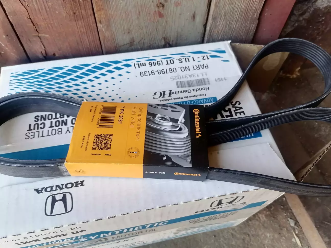 Ремінь приводний Continental 7PK2061 - 1214 грн