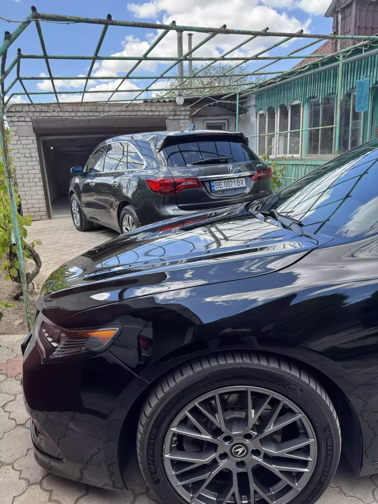 Ну і тлх на фото попав) правда просто помитий)
