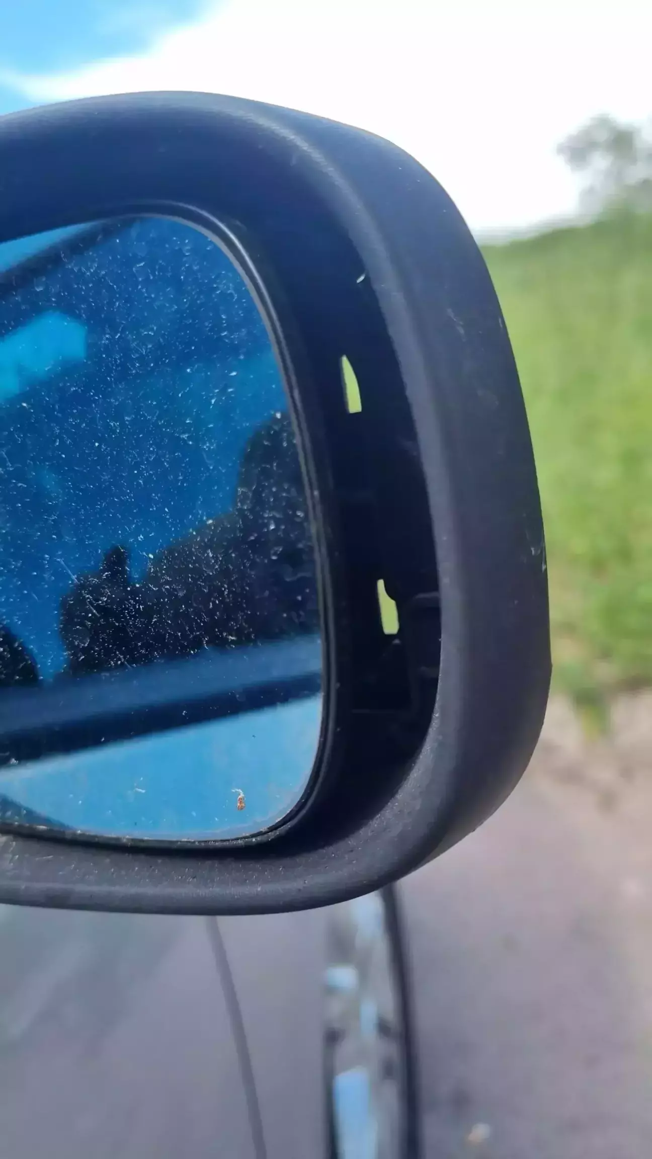 Якраз видно необхідні нам отвори