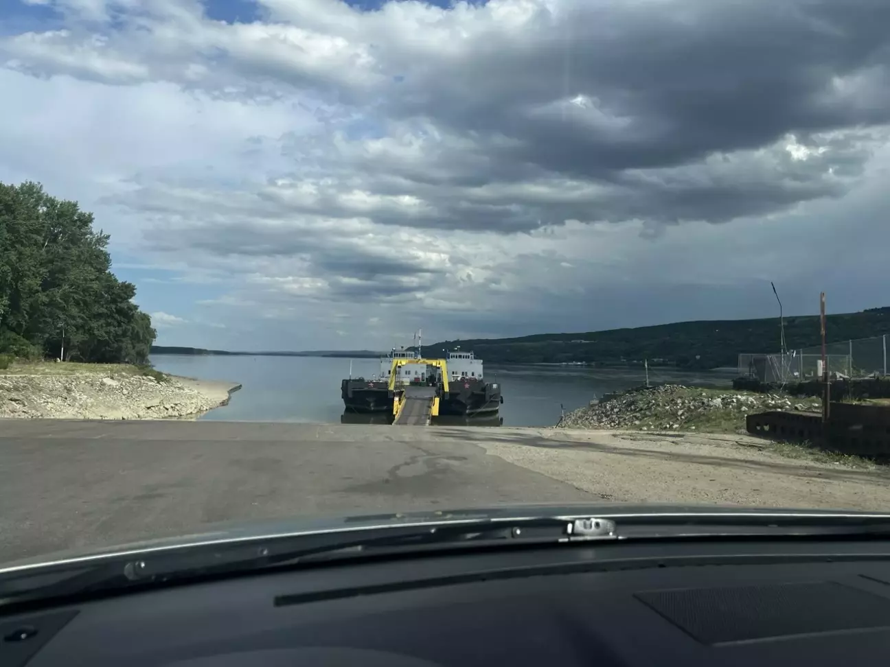 Паромна переправа Оряхово через Дунай, 42 євро