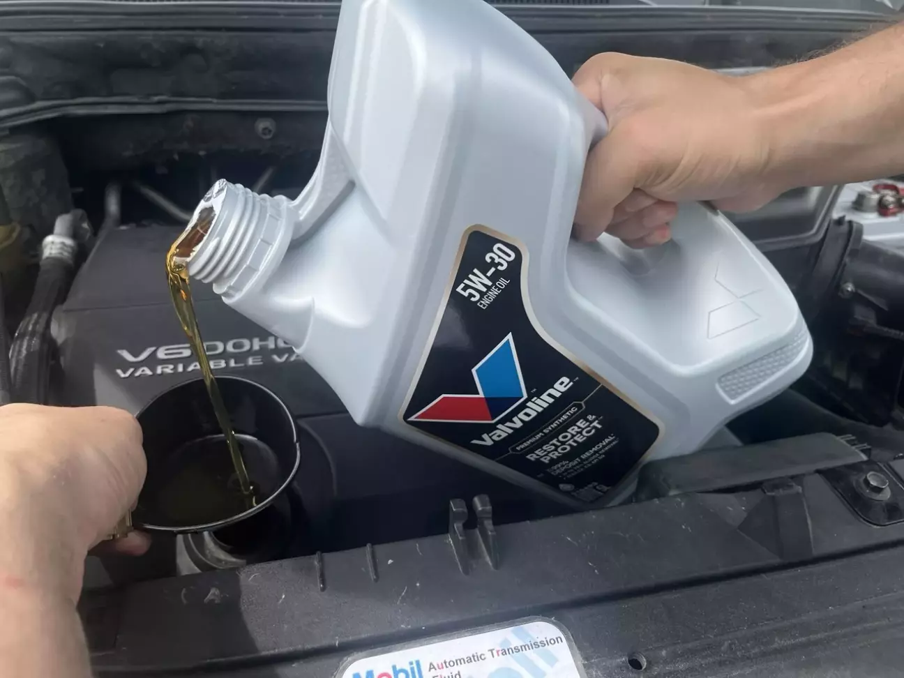 Моторна олива Valvoline Restore&Protect 5W-30 c3