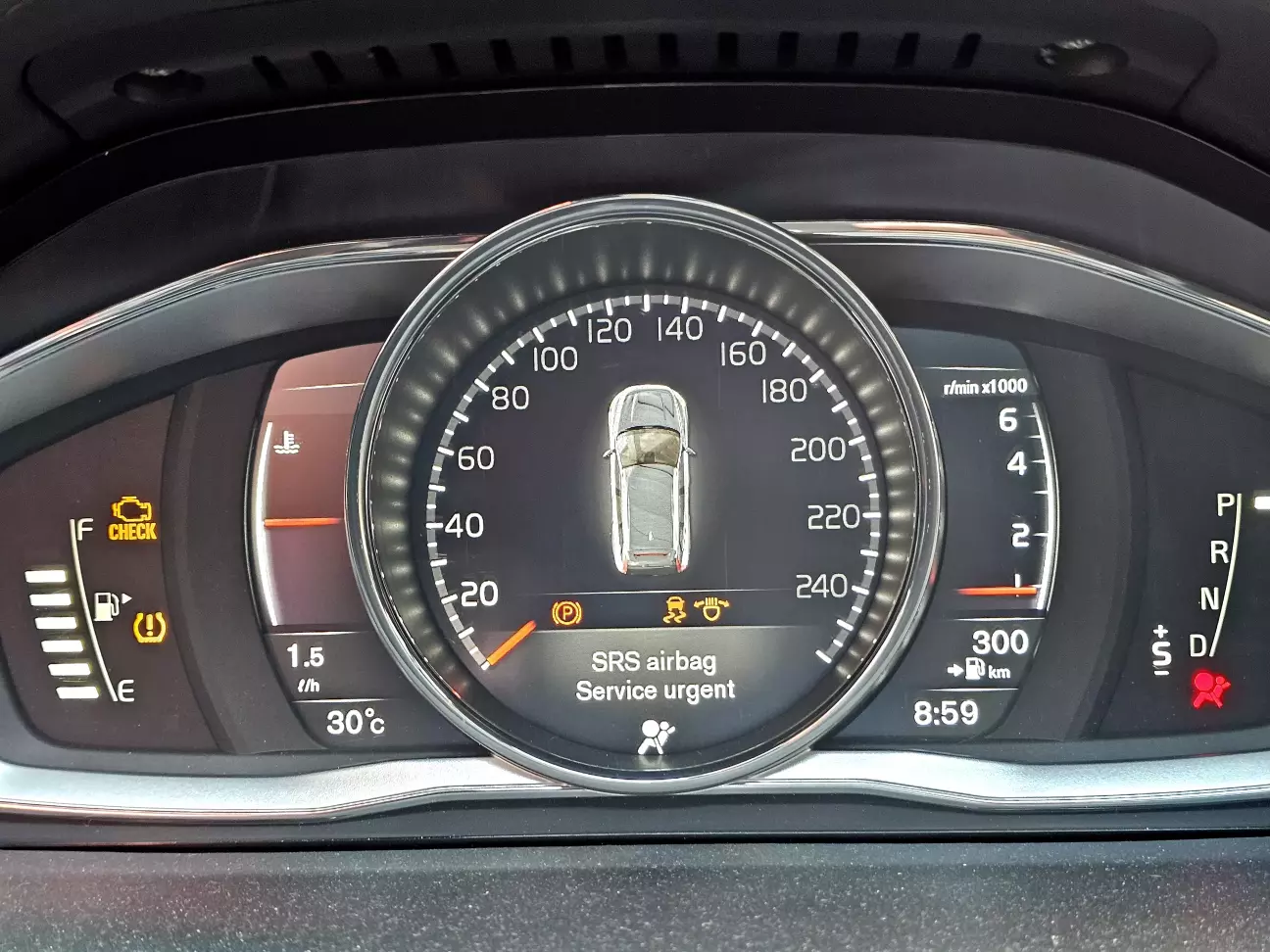 SRS не розуміє чого він не в xc60