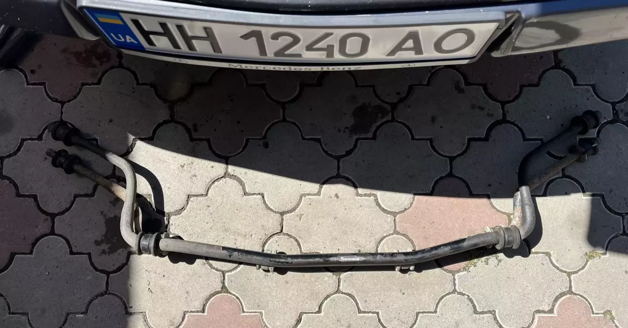 Різницю у стабілізаторах видно неозброєним оком