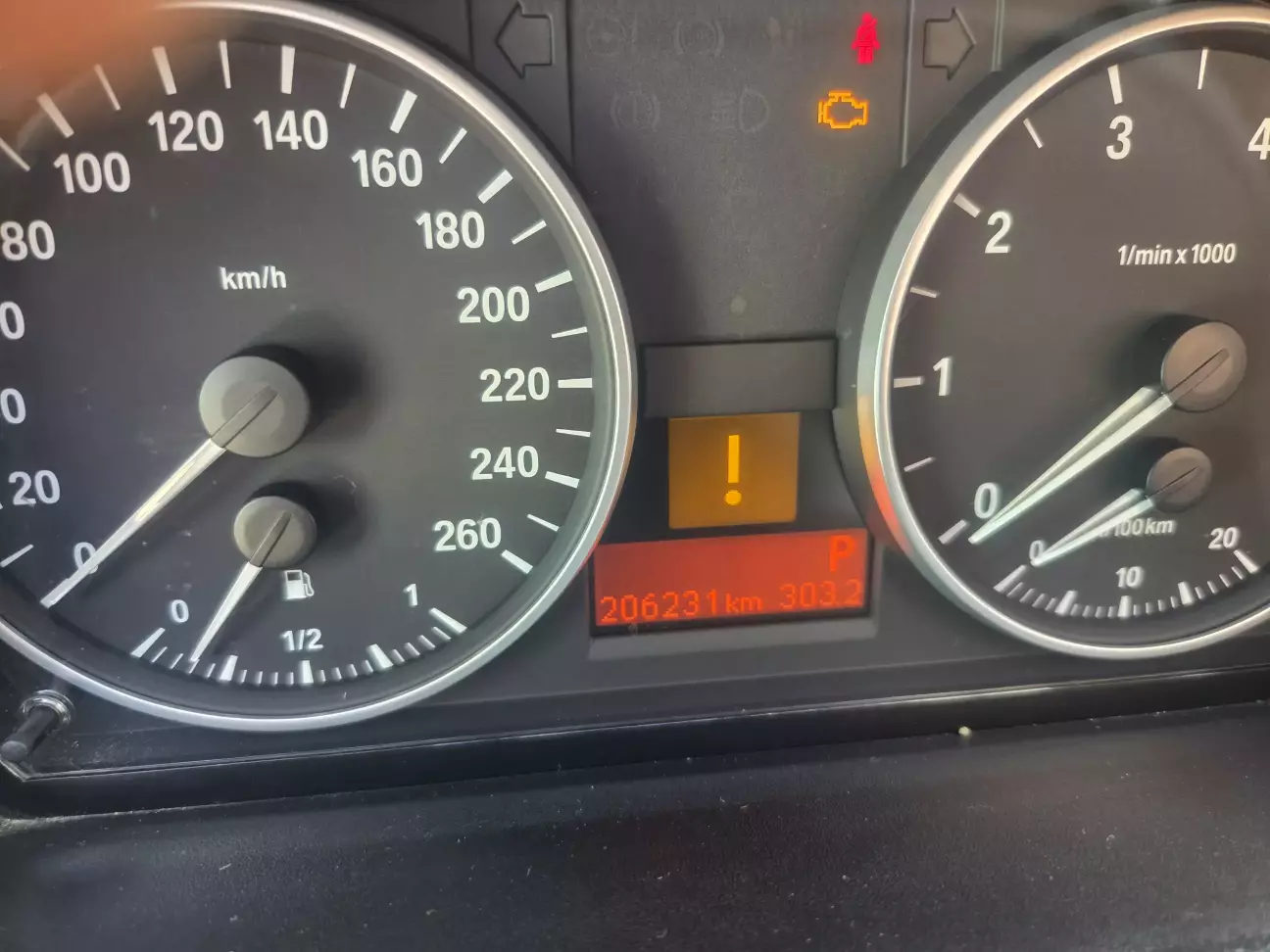 206231